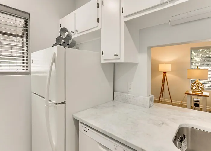 Сasa de vacaciones Pet-friendly Near Dtwn Tallahassee!